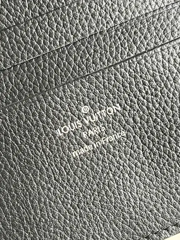 Cheap BUCKET LOUIS NANO VUITTON LOCKME 0510